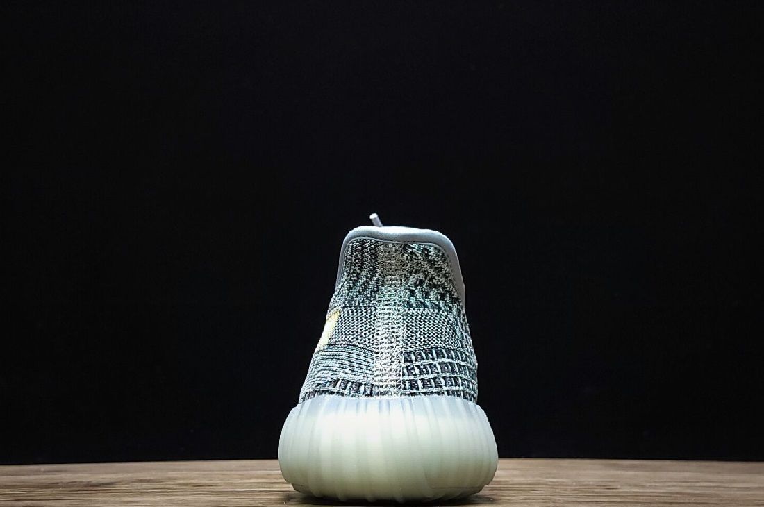 1:1 Quality Yeezy 350 V2 Ash Blue Fake Sneakers (4)